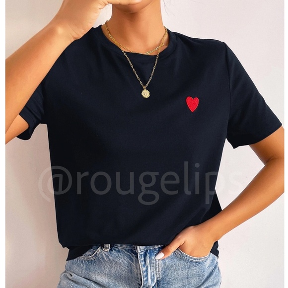 Navy Blue Crew Neck Tee Shirt Embroidered Red Heart - Picture 1 of 8